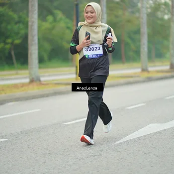 Runner Photo 8203949