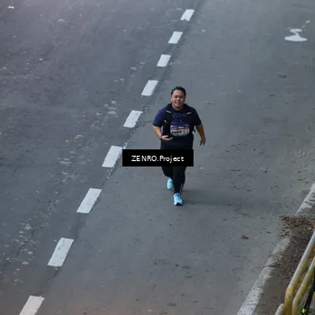 Runner Photo 8203959