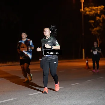 Runner Photo 8203974