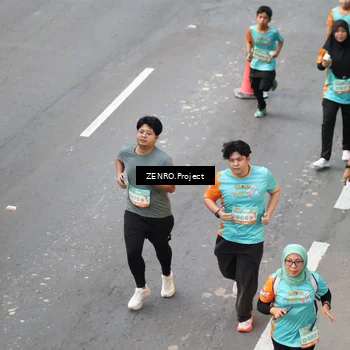 Runner Photo 8203977