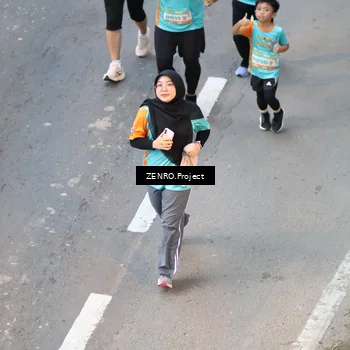 Runner Photo 8203978
