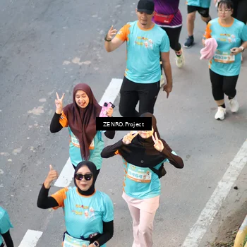 Runner Photo 8203984