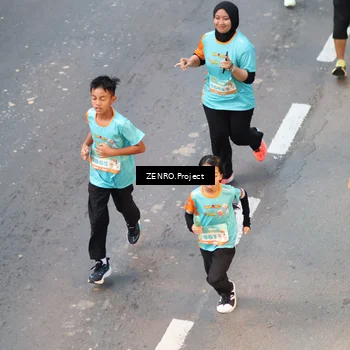 Runner Photo 8203989