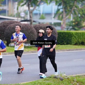 Runner Photo 8203990