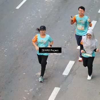 Runner Photo 8203999