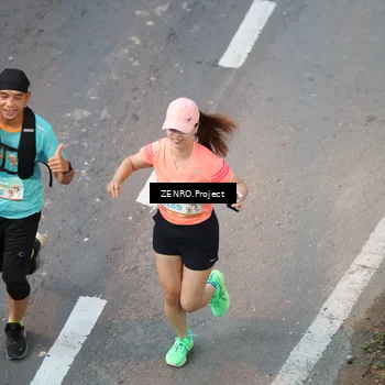 Runner Photo 8204011