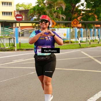 Runner Photo 8204012
