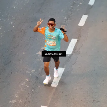 Runner Photo 8204014