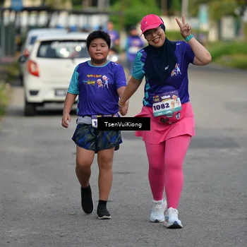 Runner Photo 8204018