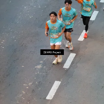 Runner Photo 8204026