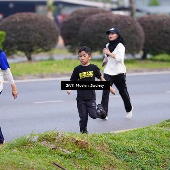 Runner Photo 8204042