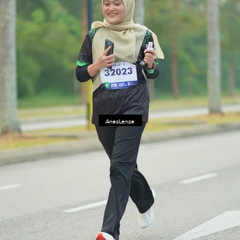 Runner Photo 8204050