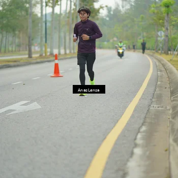 Runner Photo 8204054