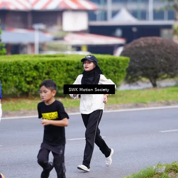 Runner Photo 8204081