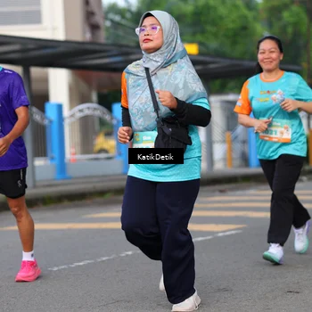Runner Photo 8204083