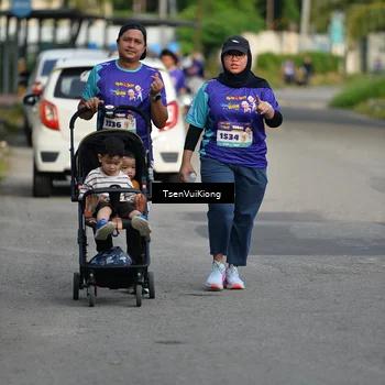 Runner Photo 8204085