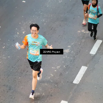 Runner Photo 8204103