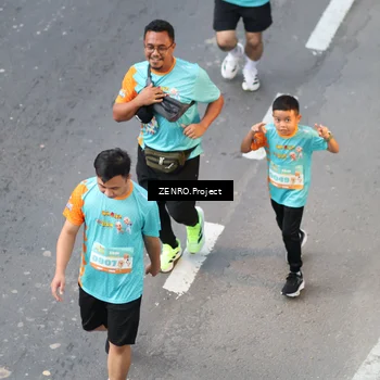 Runner Photo 8204163