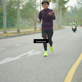 Runner Photo 8204177