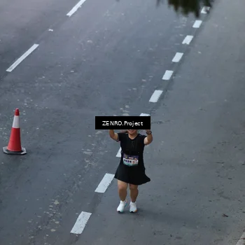 Runner Photo 8204256