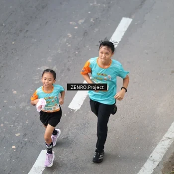 Runner Photo 8204298