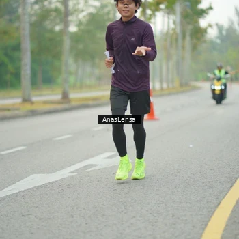 Runner Photo 8204313