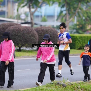 Runner Photo 8204342