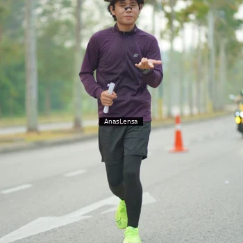 Runner Photo 8204344