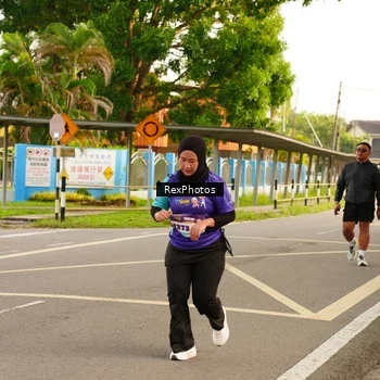 Runner Photo 8204353