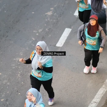 Runner Photo 8204355