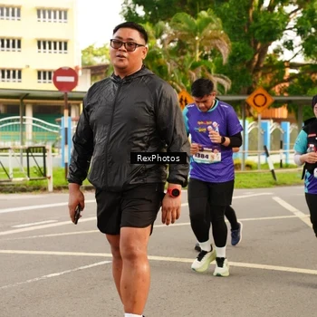 Runner Photo 8204400