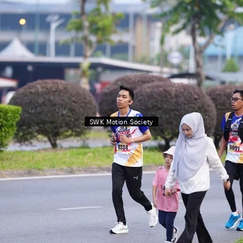 Runner Photo 8204418