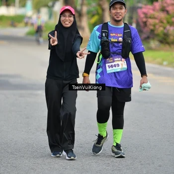 Runner Photo 8204444
