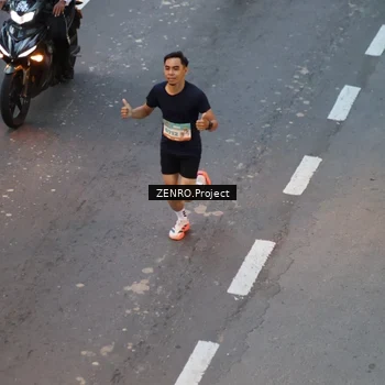 Runner Photo 8204450