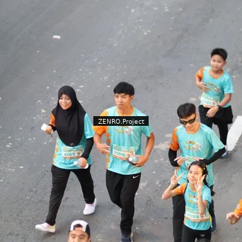 Runner Photo 8204455