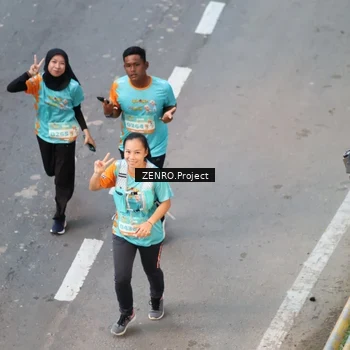 Runner Photo 8204459