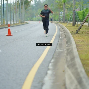Runner Photo 8204465