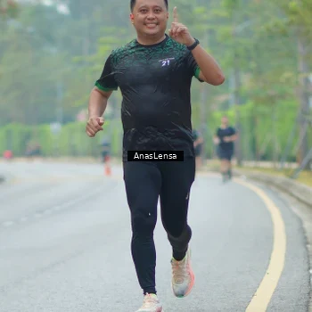 Runner Photo 8204477