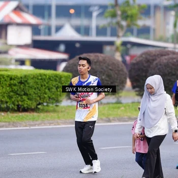 Runner Photo 8204481