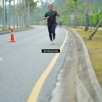 Runner Photo 8204484