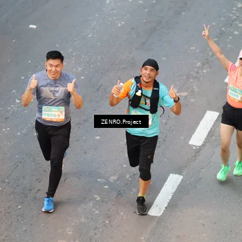 Runner Photo 8204504