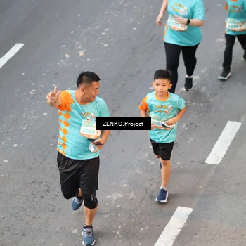 Runner Photo 8204635