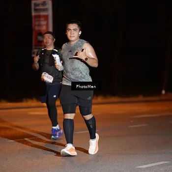 Runner Photo 8204663
