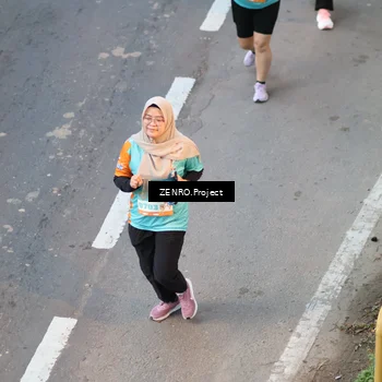 Runner Photo 8204681