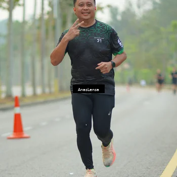 Runner Photo 8204687