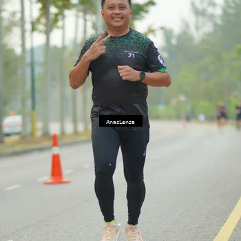Runner Photo 8204692