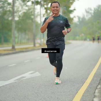 Runner Photo 8204694