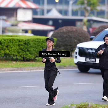 Runner Photo 8204701