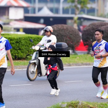 Runner Photo 8204741