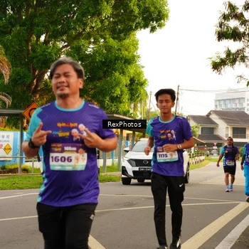 Runner Photo 8204780